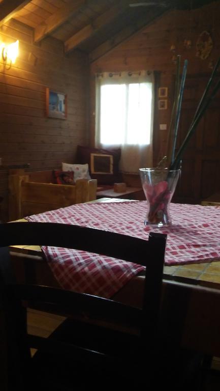 Ha'Bait Ba'Kfar Guesthouse Bruchim Qela' Alon Δωμάτιο φωτογραφία